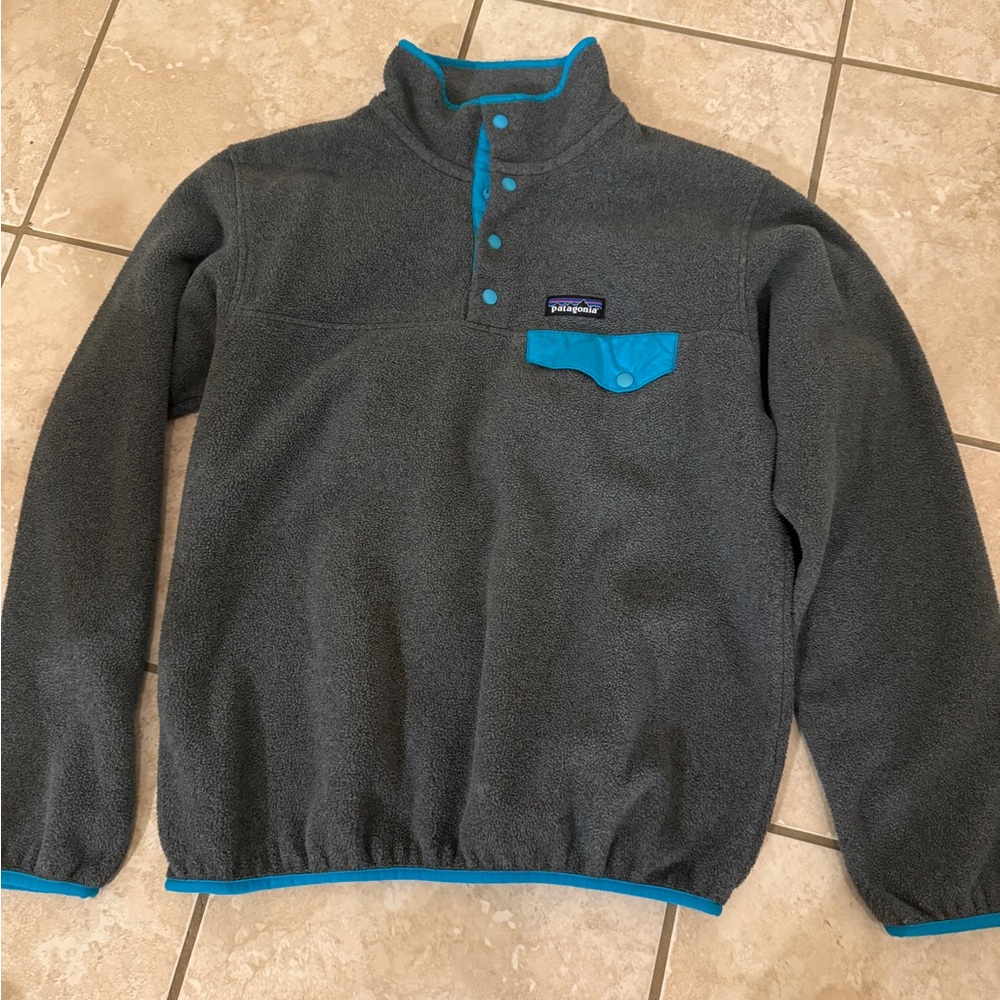 Patagonia Gray and Blue Fleece Jacket